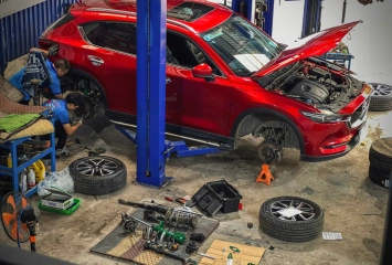 Lắp phuộc xe CX5